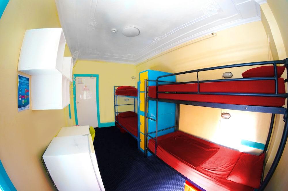 Mad Monkey Potts Point Hostel Sydney Bagian luar foto