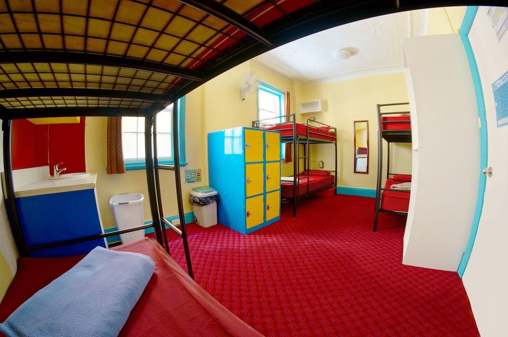 Mad Monkey Potts Point Hostel Sydney Bagian luar foto