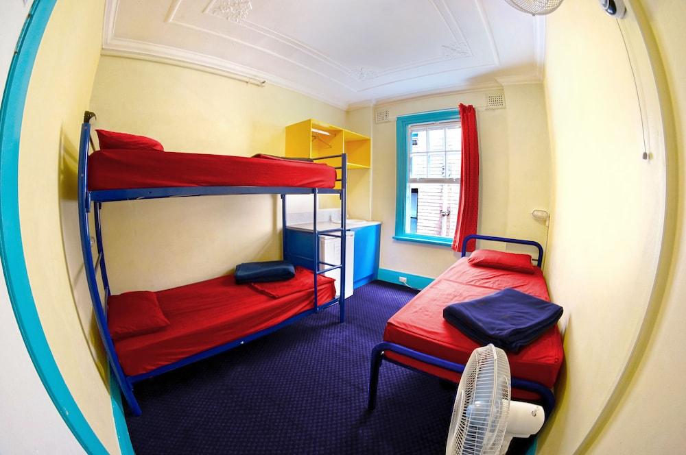 Mad Monkey Potts Point Hostel Sydney Bagian luar foto