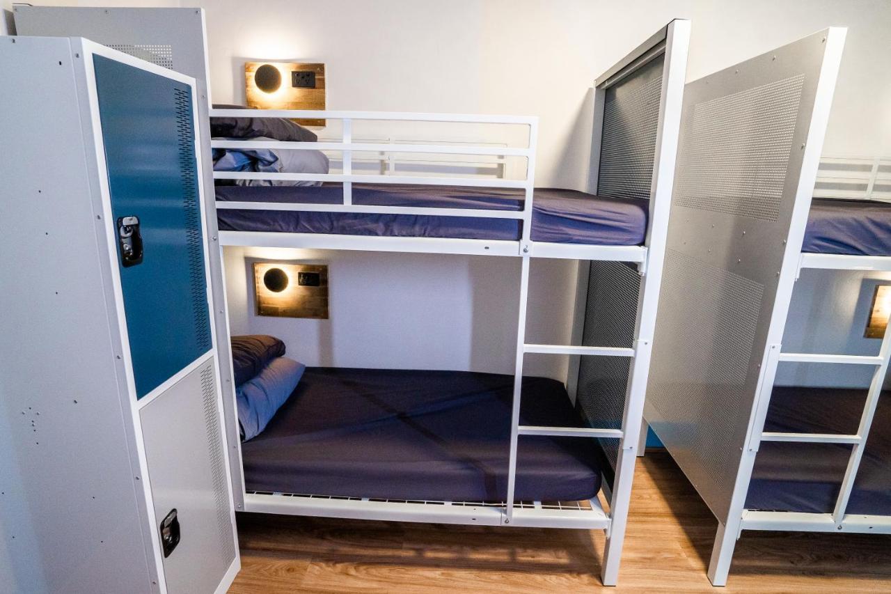 Mad Monkey Potts Point Hostel Sydney Bagian luar foto