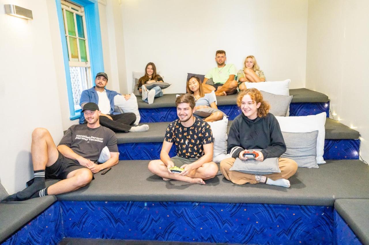 Mad Monkey Potts Point Hostel Sydney Bagian luar foto