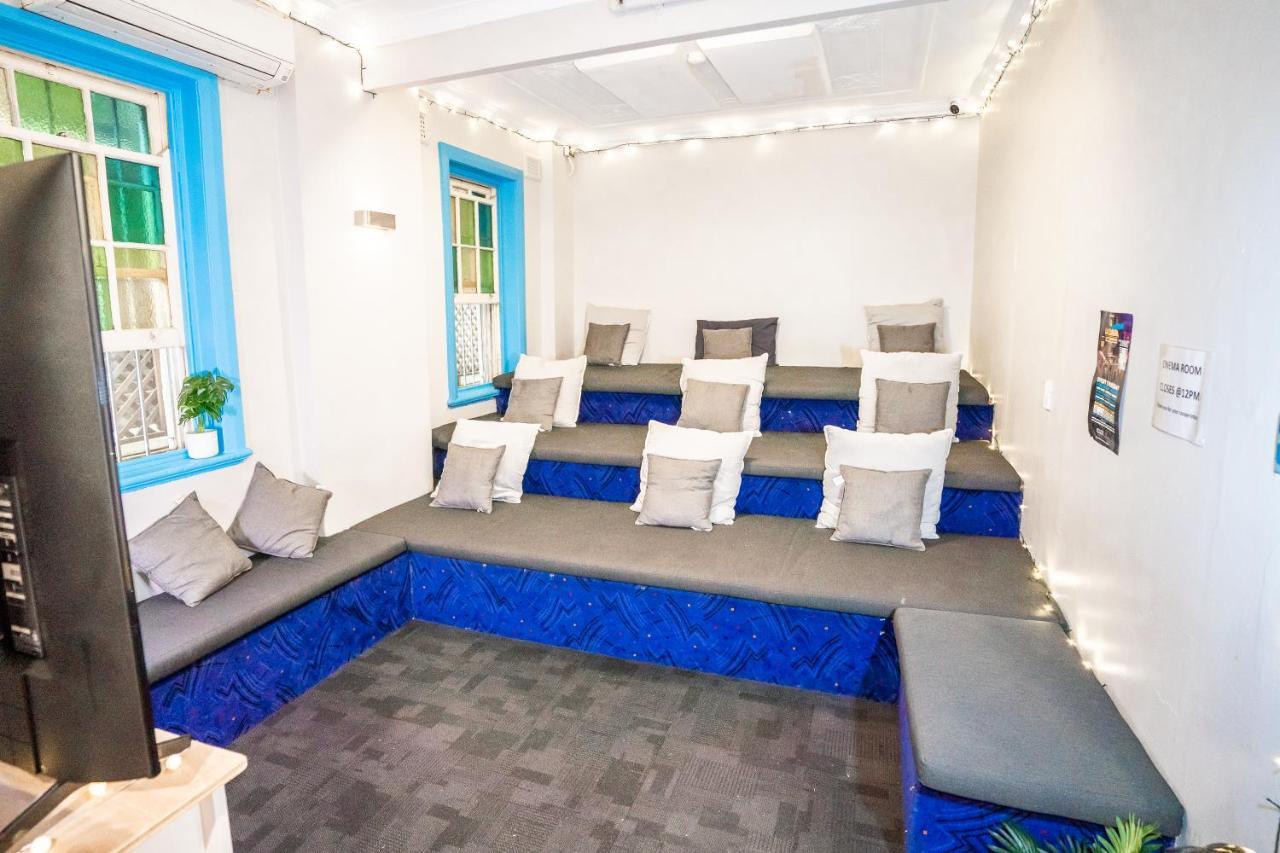 Mad Monkey Potts Point Hostel Sydney Bagian luar foto
