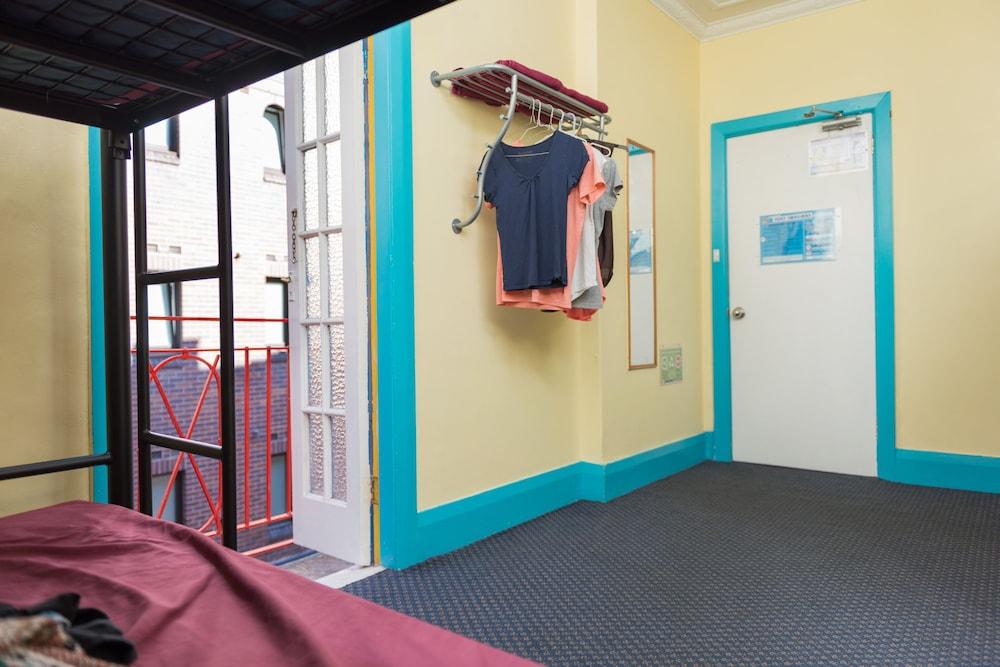 Mad Monkey Potts Point Hostel Sydney Bagian luar foto