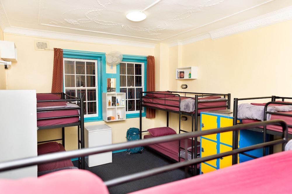 Mad Monkey Potts Point Hostel Sydney Bagian luar foto
